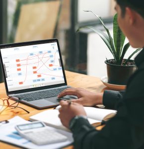 Header-homepage-laptop